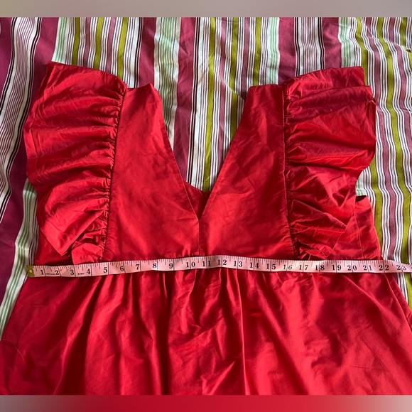 Red Dress - Picture 4 of 5